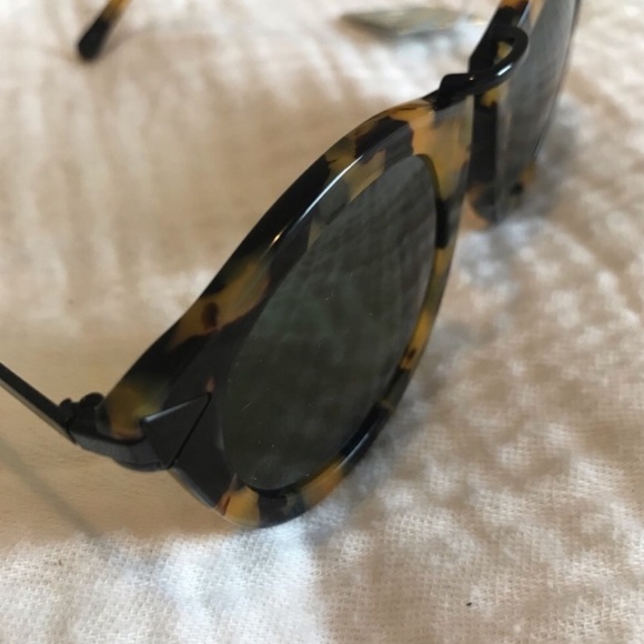 NWOT Karen Walker Tortoise Sunglasses - Picture 3 of 9